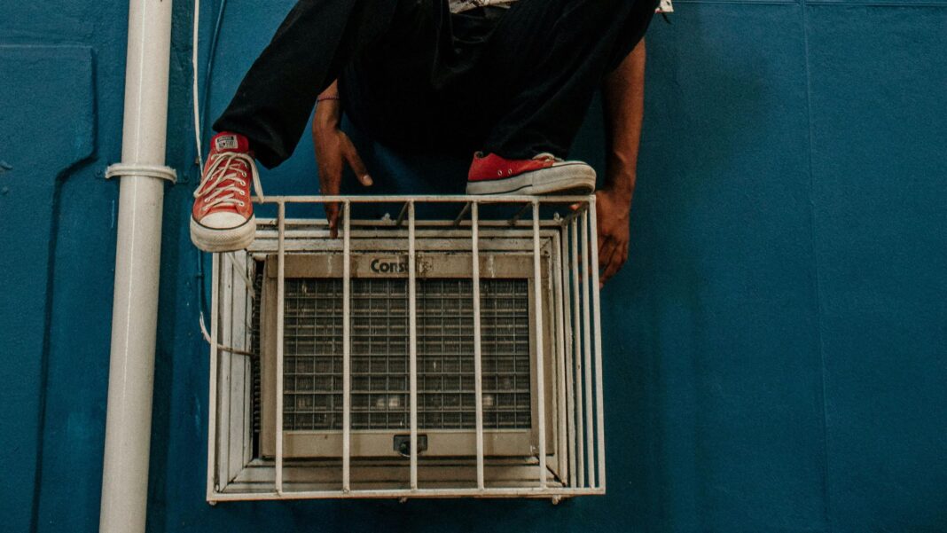 aircon leaking water singapore 1