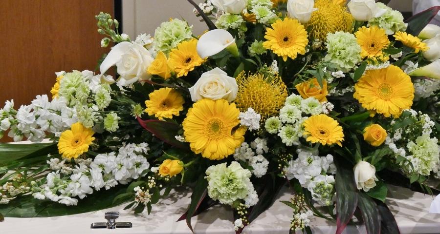 floral arrangements for funeral 1